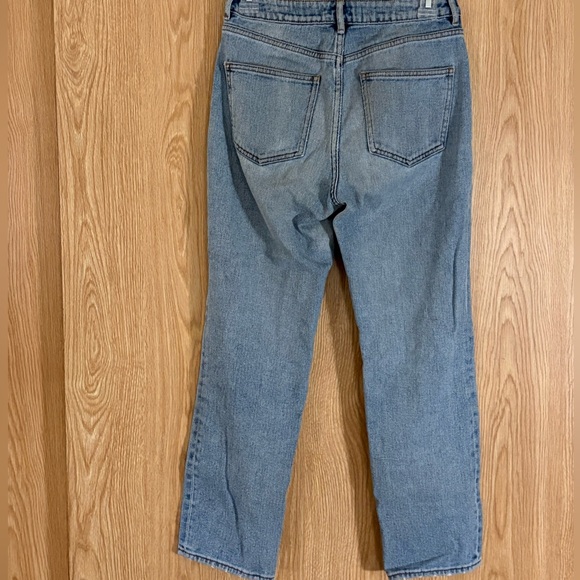 PacSun Light Blue High Rise Straight Leg Mom Jeans with Floral Embroidery - Picture 2 of 6